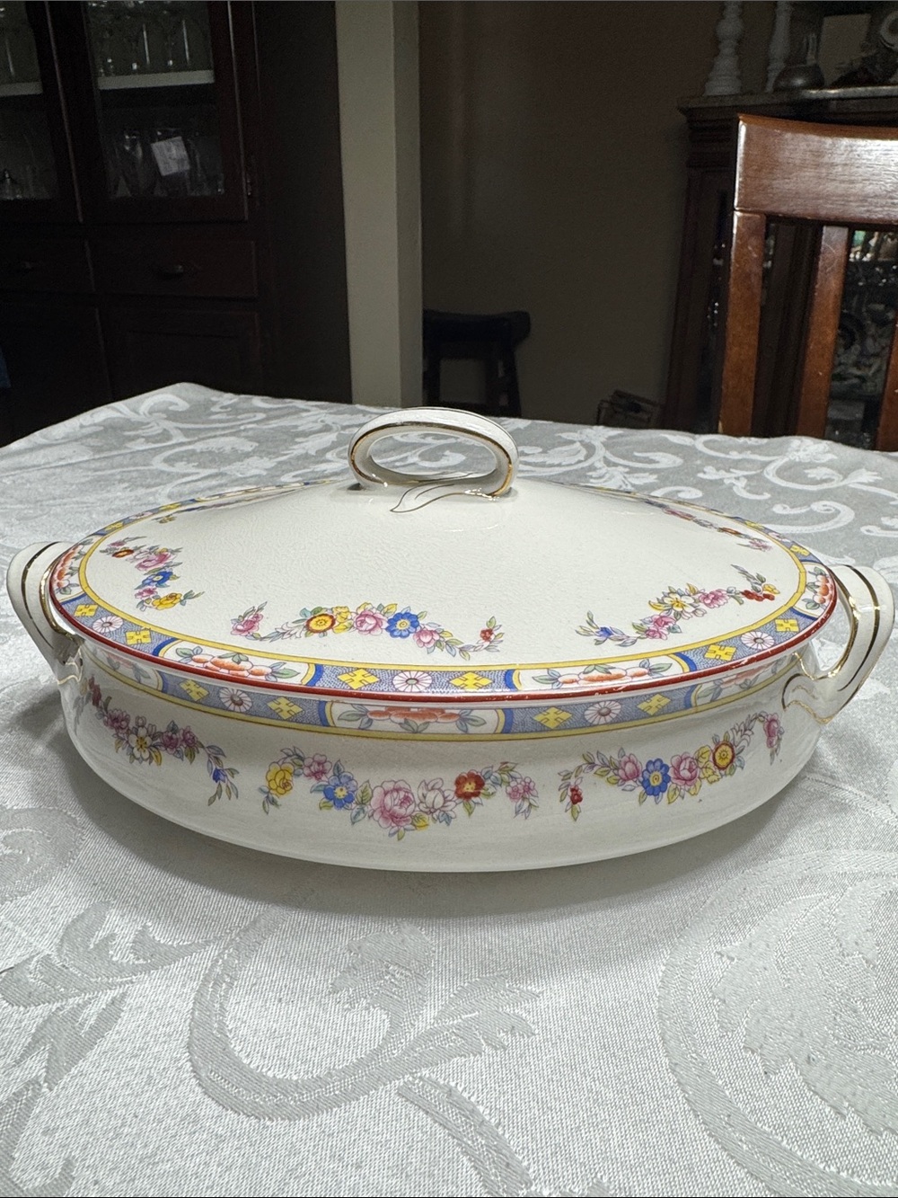 Vtg. W.S. GEORGE covered vegetable serving dish.